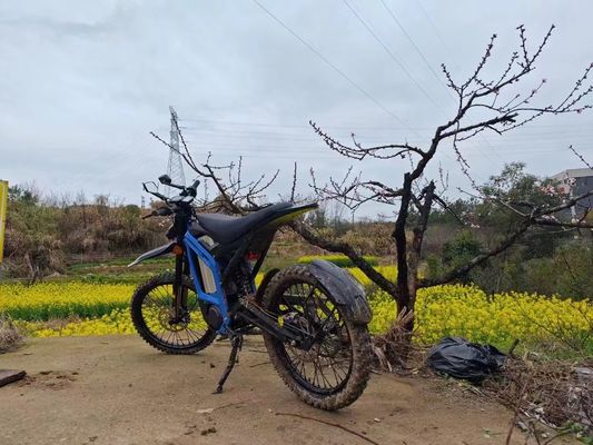 Bringen Sie Ihr Geländefahren auf die nächste Stufe mit dem 6000W All-Terrain-Elektro-Dirtbike
