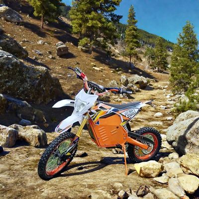 Aotong Motor Racing Moto Dirt Bike 2000w 60v Teenager Elektromotorrad Farben angepasst