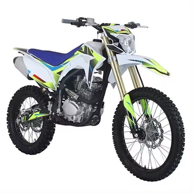 angepasste Farben Aotong 250CC Vollgröße Dirt Bike für Rennsport Platzverlagerung 200-400CC