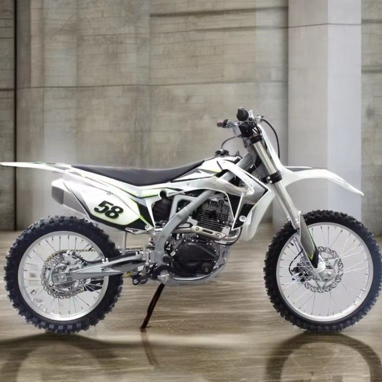 Anpassbare Farben Off-Road Moto Racing Dirt Bike 250cc 450cc für Extreme Abenteuer